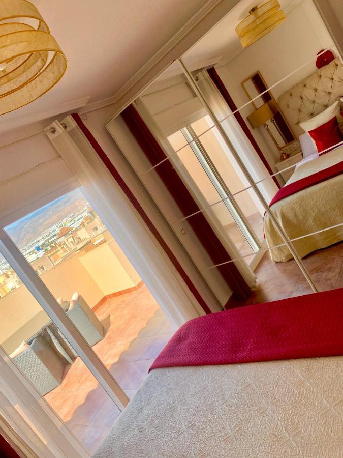 Atico Deluxe Entre Centro Y Playa Salinas Con Terraza, Wifi, Piscina Climatizada, Gym, Sauna Y Garaje -Smart Tv Roquetas de Mar Bagian luar foto